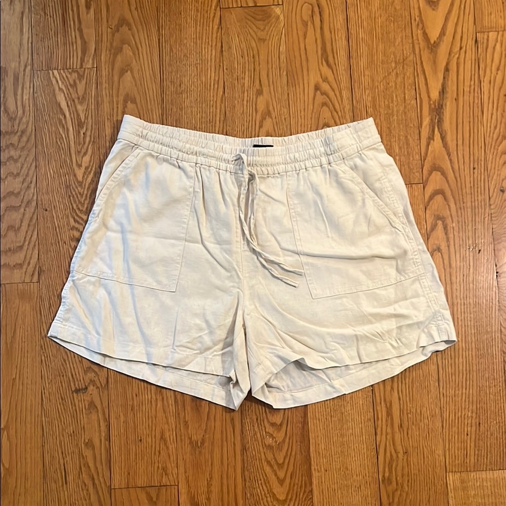J. Crew women’s linen shorts | Size M |